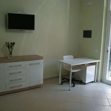 Guest House Golfo Xifonio Augusta Bagian luar foto