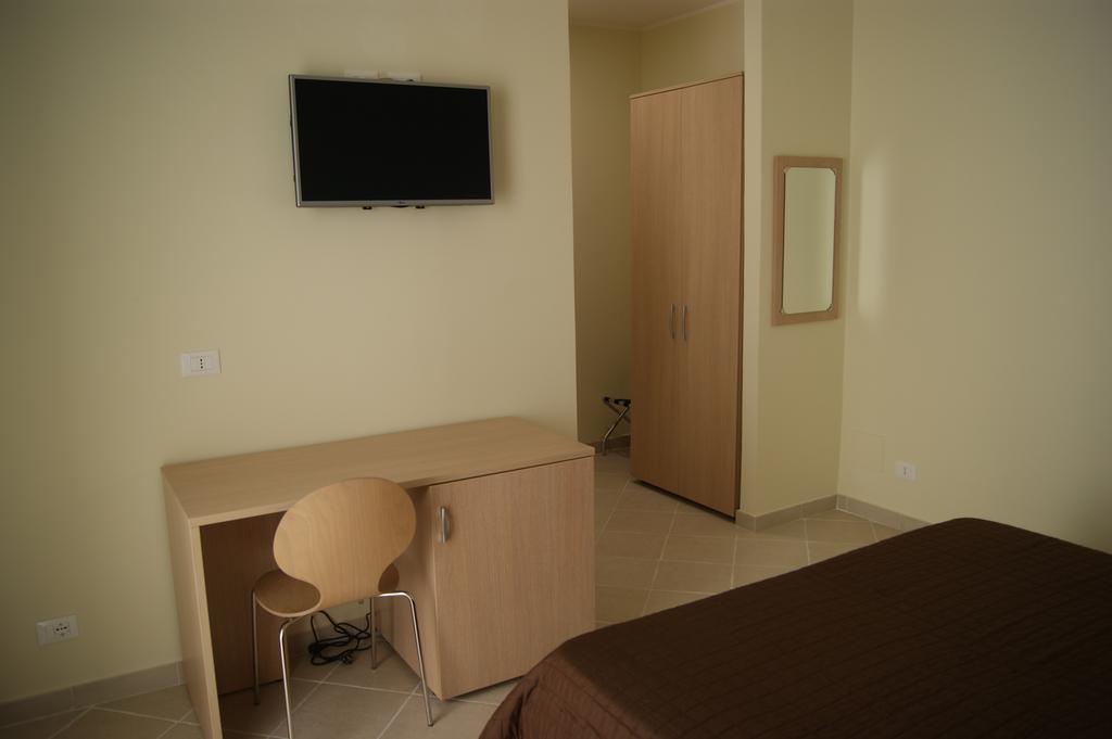 Guest House Golfo Xifonio Augusta Bagian luar foto