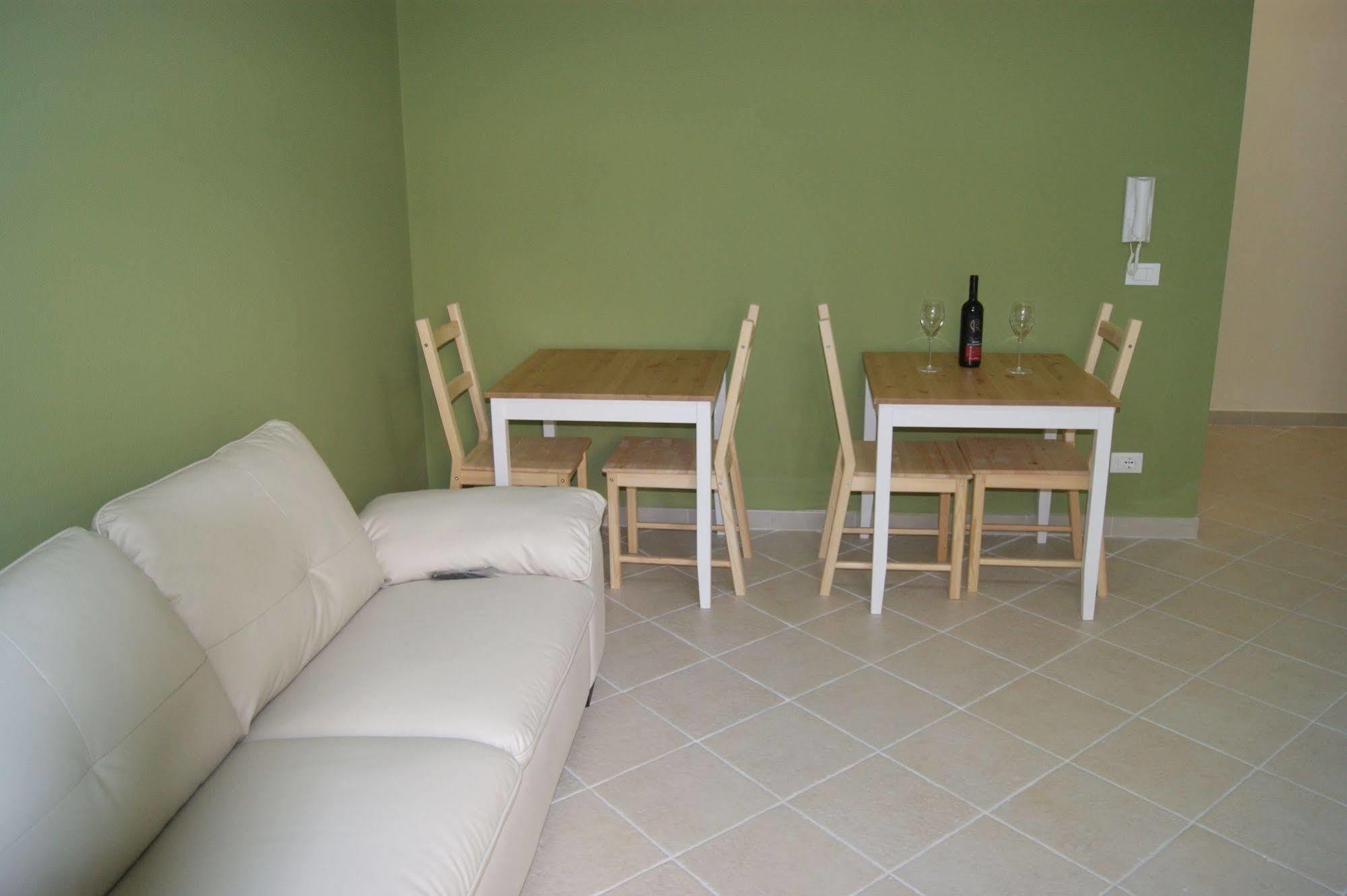 Guest House Golfo Xifonio Augusta Bagian luar foto