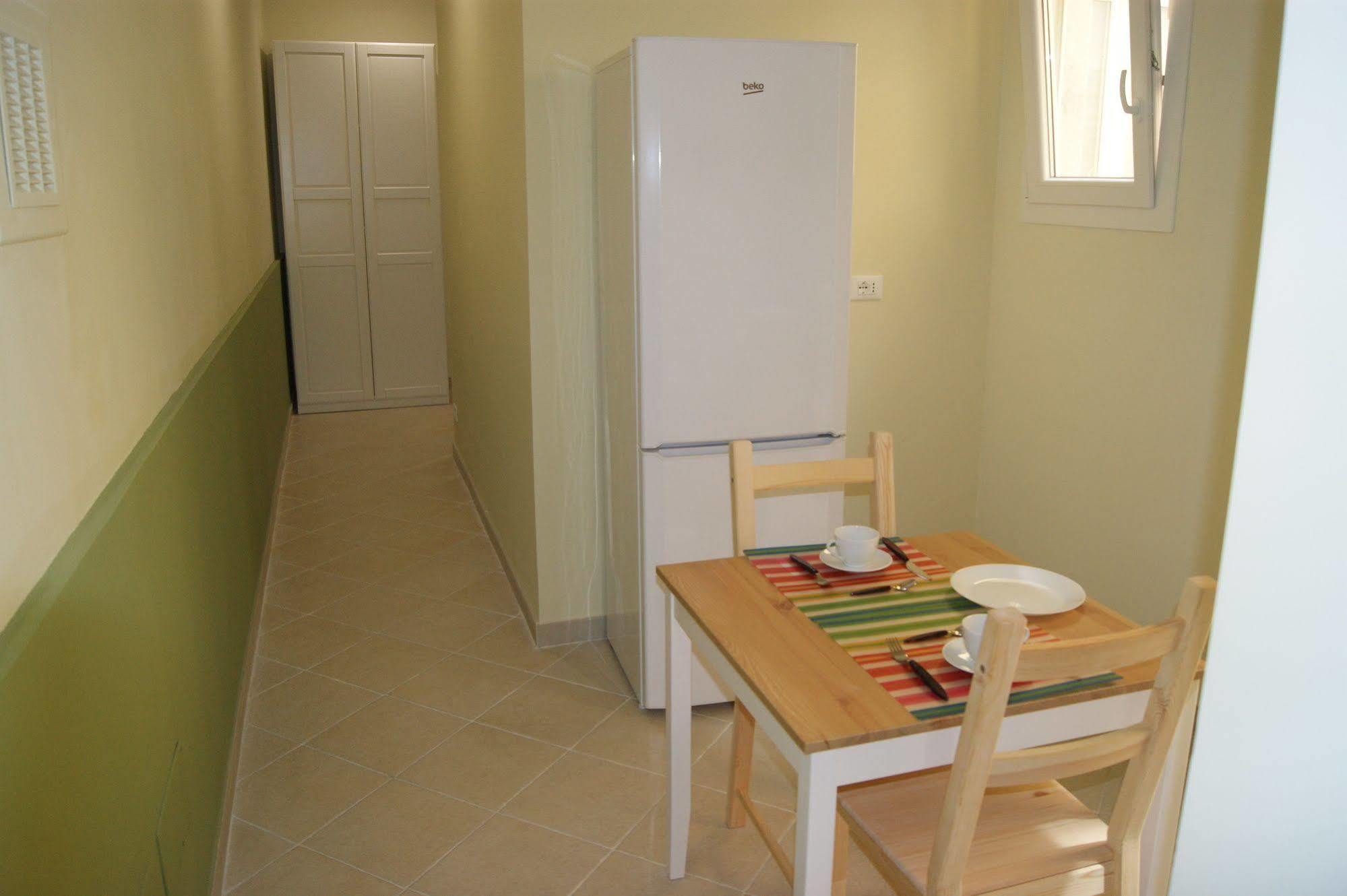 Guest House Golfo Xifonio Augusta Bagian luar foto